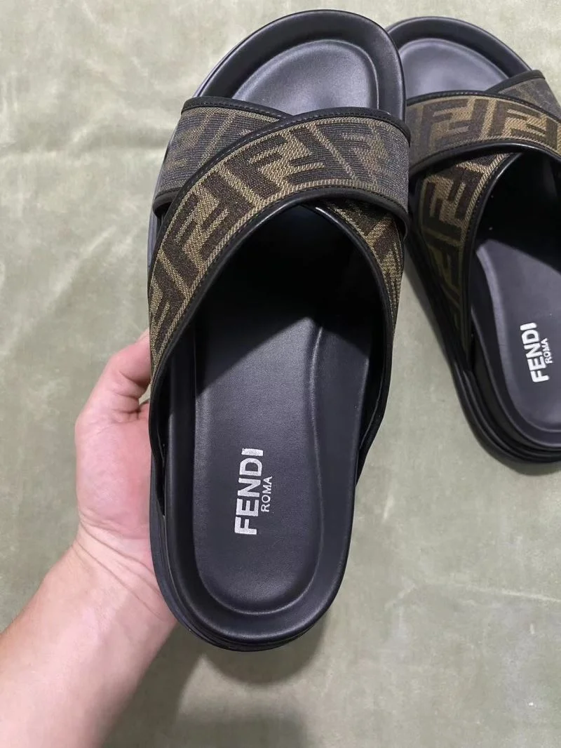 Fendi Slippers Supportive 23274