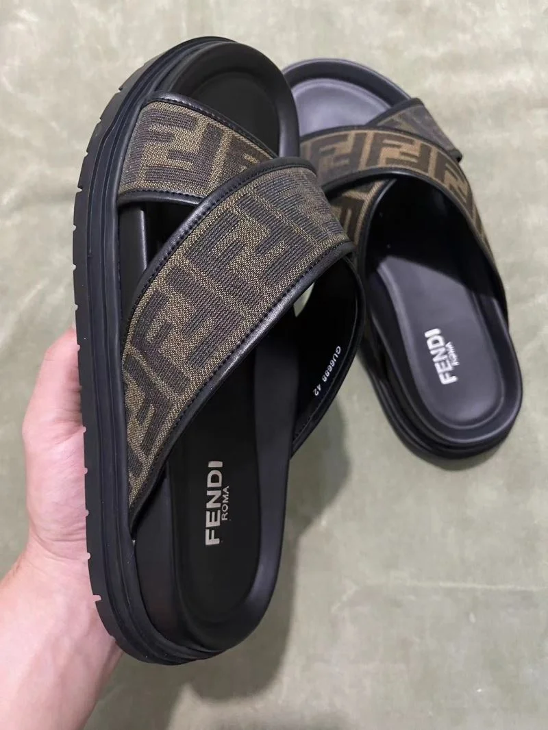 Fendi Slippers Supportive 23274