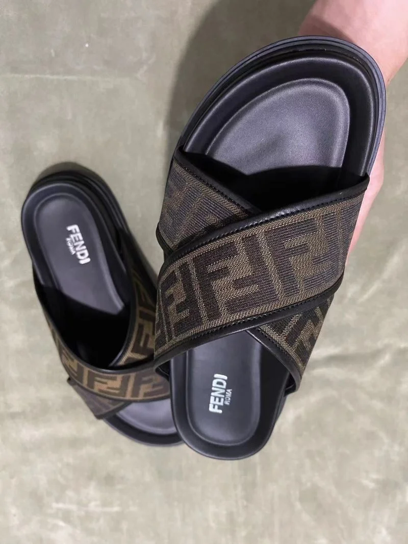Fendi Slippers Supportive 23274