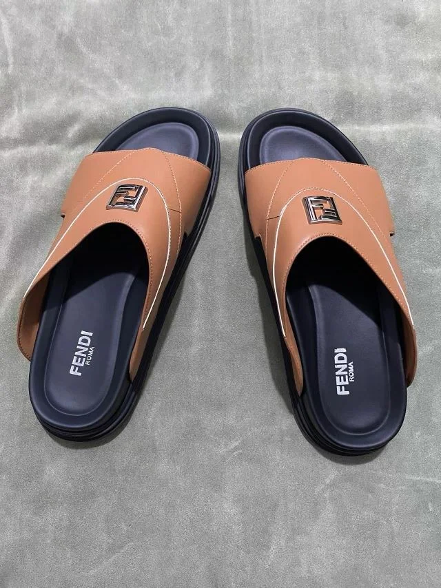 Fendi Slippers FashionForward 23279