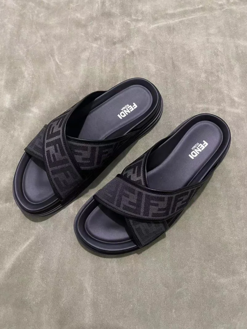 Fendi Slippers Sophisticated 23276