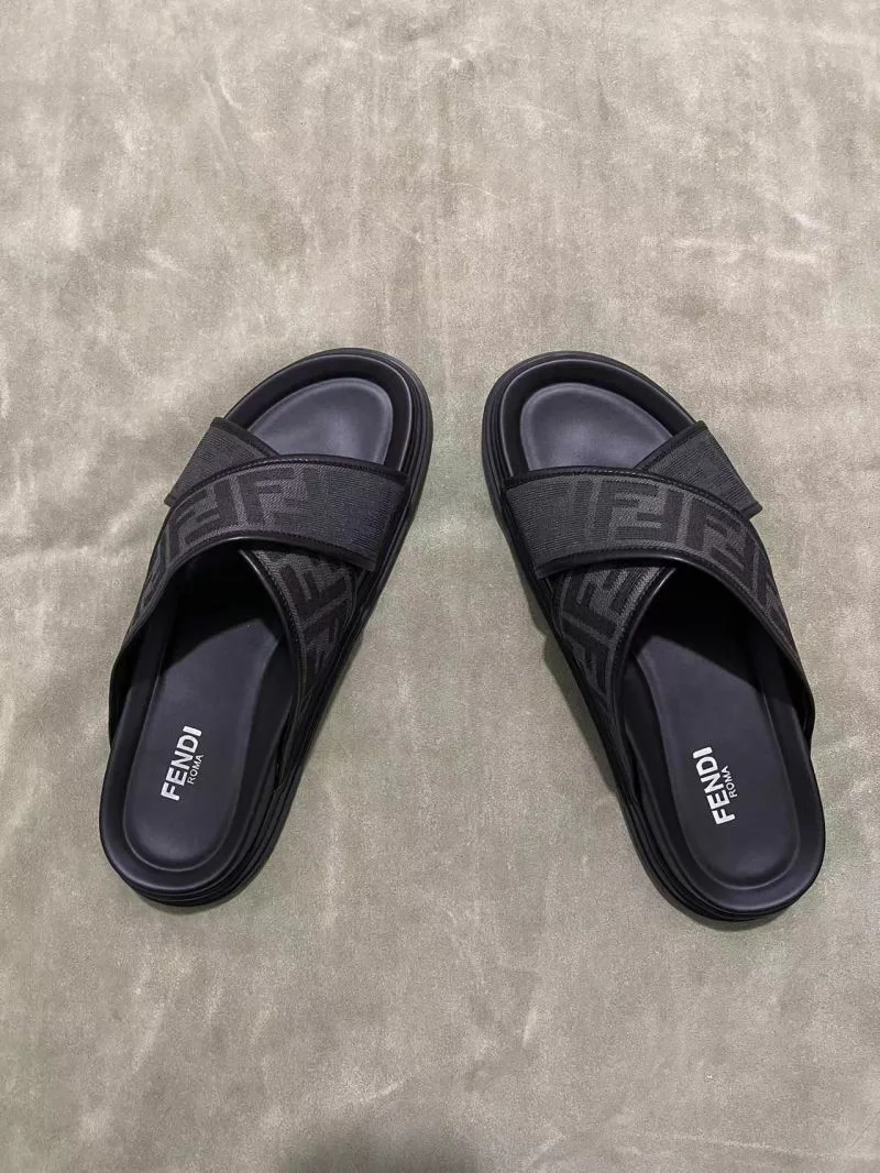 Fendi Slippers Sophisticated 23276