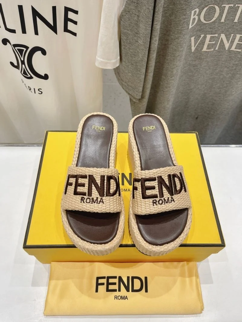 Fendi Slippers Unique 23270