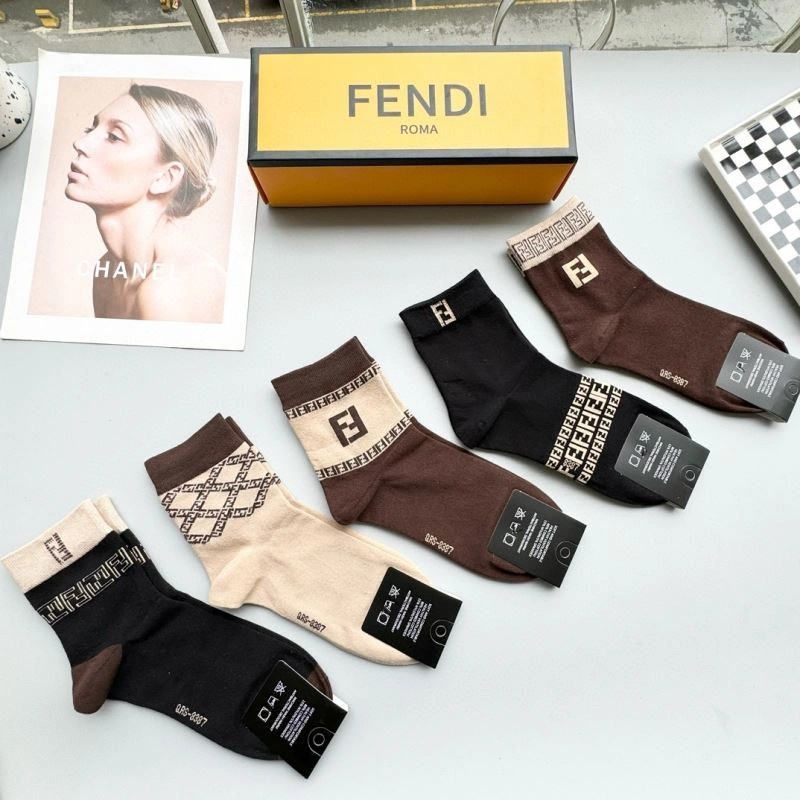 Trendy Fendi Socks 273789