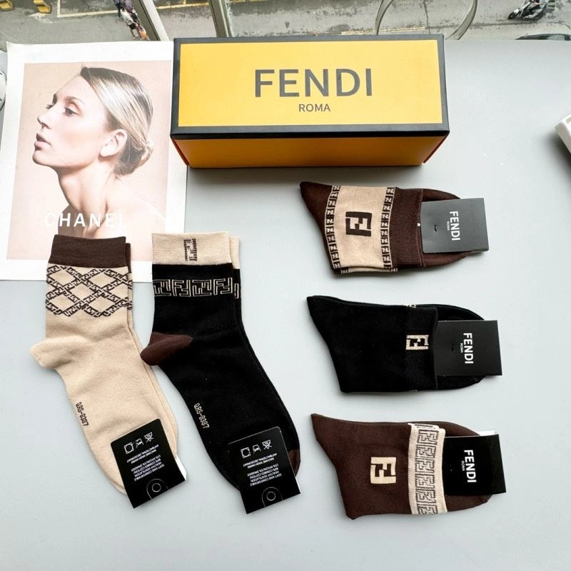 Trendy Fendi Socks 273789