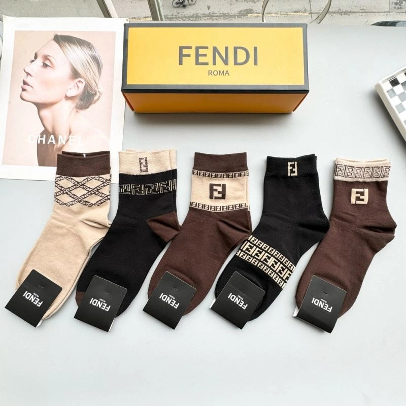 Trendy Fendi Socks 273789