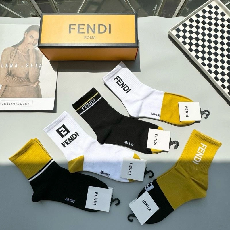 Fendi Socks Comfortable 273780