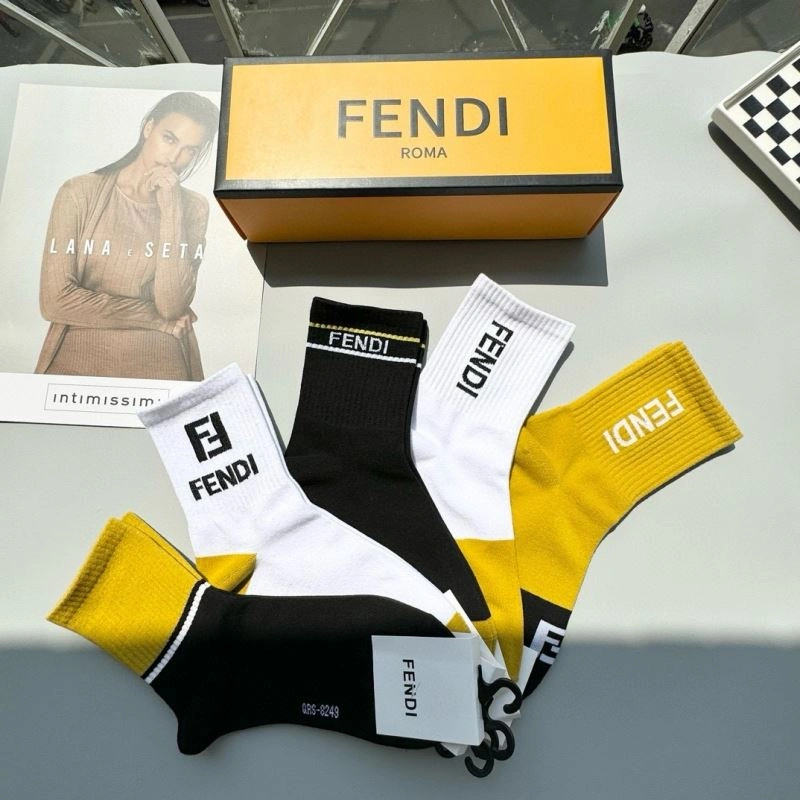 Fendi Socks Comfortable 273780