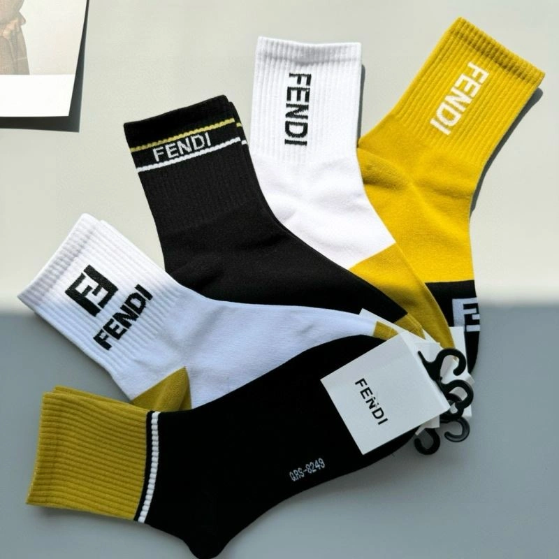 Fendi Socks Comfortable 273780