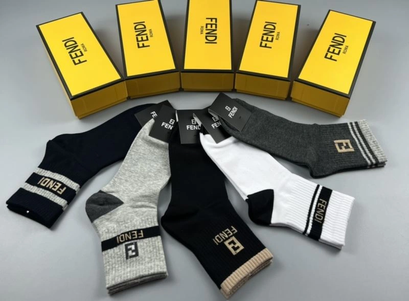 Fendi Socks Comfortable 274644