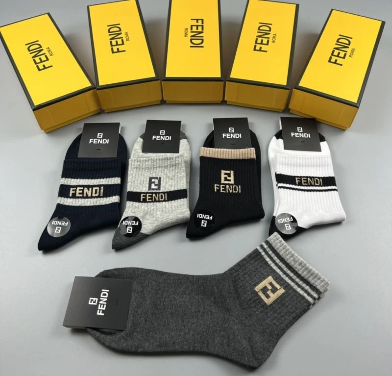Fendi Socks Comfortable 274644