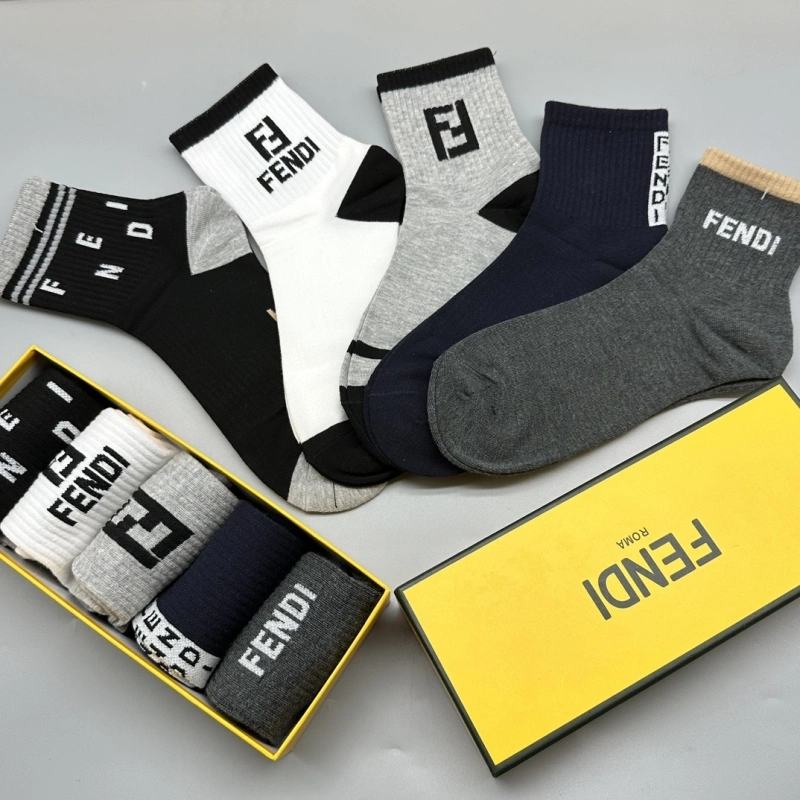 Fashionable Fendi Socks 274265