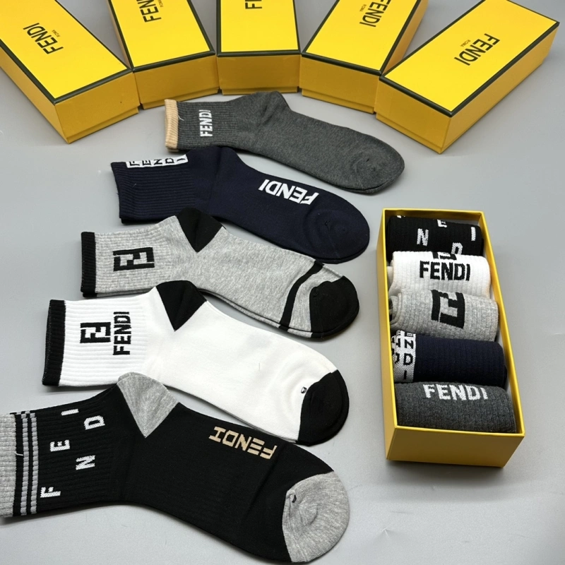 Fashionable Fendi Socks 274265