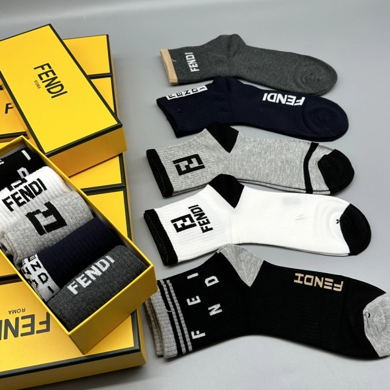 Fashionable Fendi Socks 274265