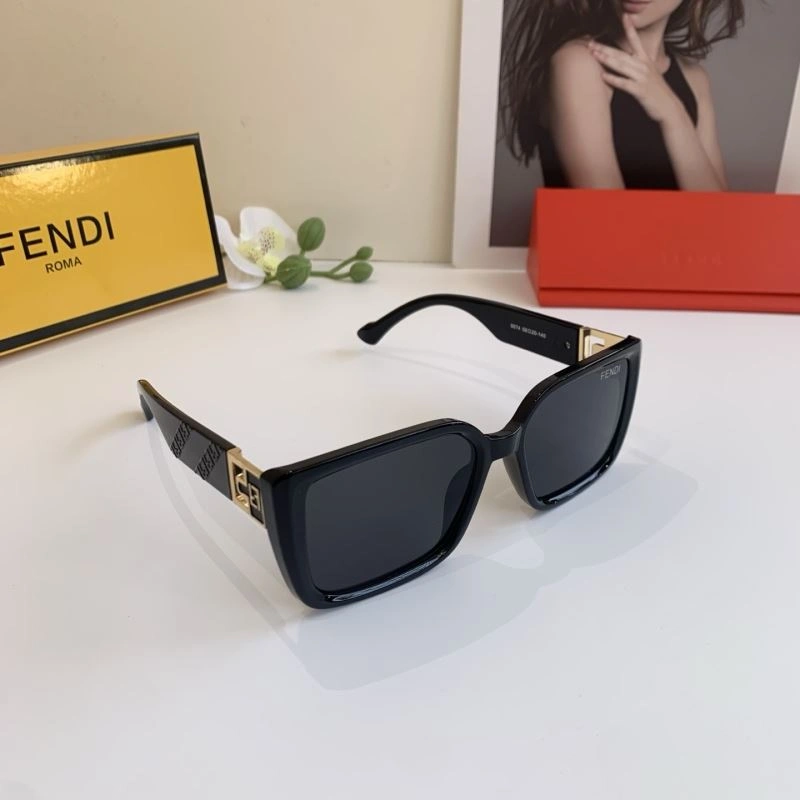 Fendi Sunglasses Unisex 279251