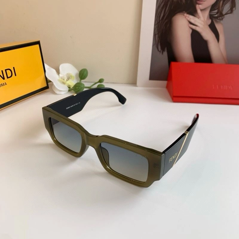 Effortless Fendi Sunglasses 279236