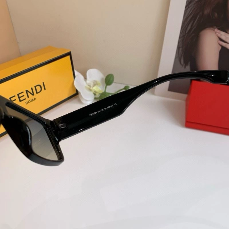 ZipUp Fendi Sunglasses 279231