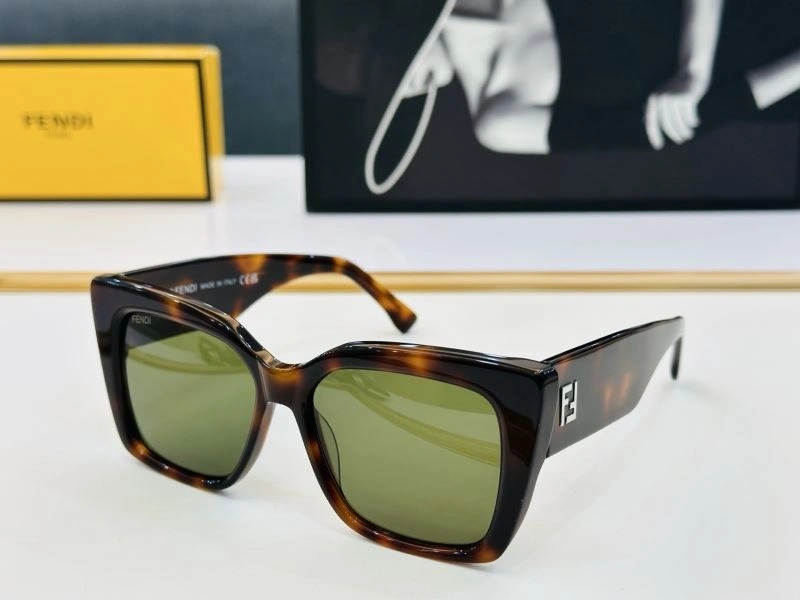 Fendi Sunglasses ComfortFit 279227