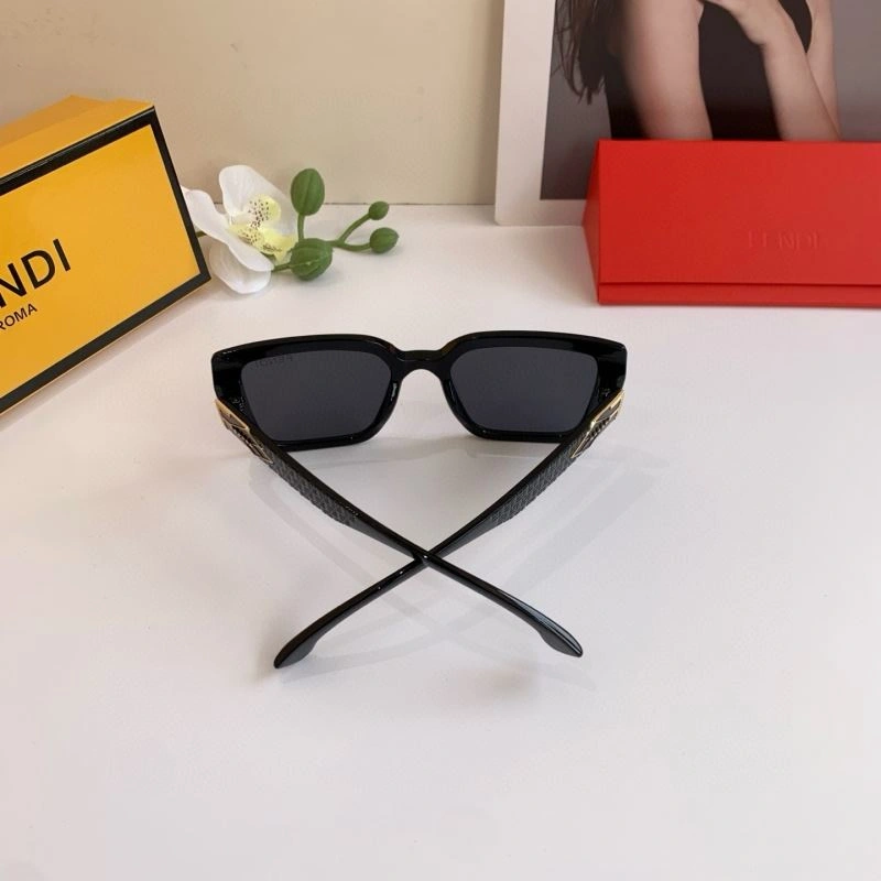 Fendi Sunglasses Comfortable 279208