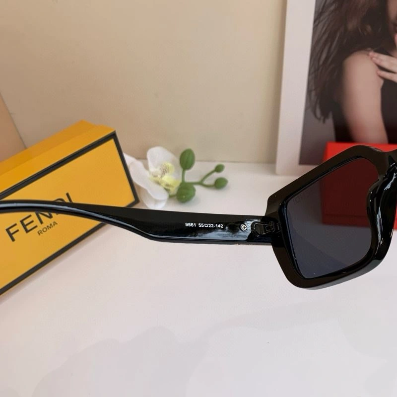 Fendi Sunglasses Comfortable 279208