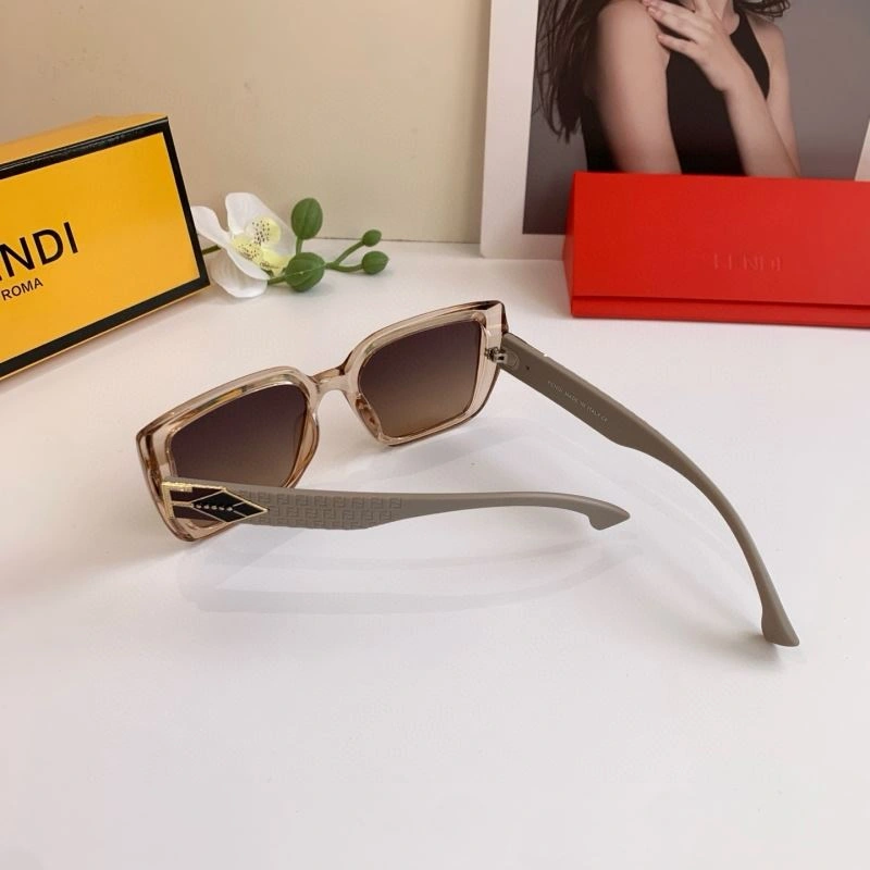 AllSeason Fendi Sunglasses 279204