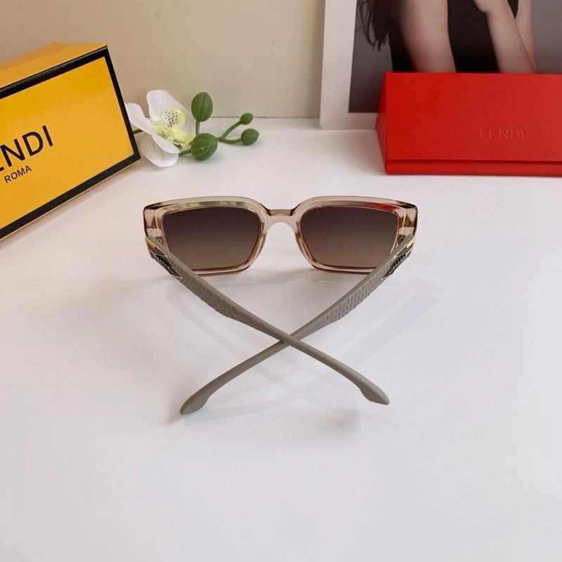 AllSeason Fendi Sunglasses 279204