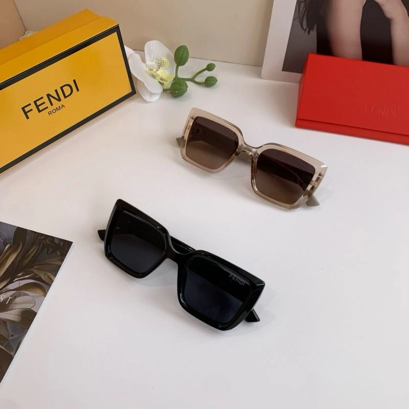 AllSeason Fendi Sunglasses 279204