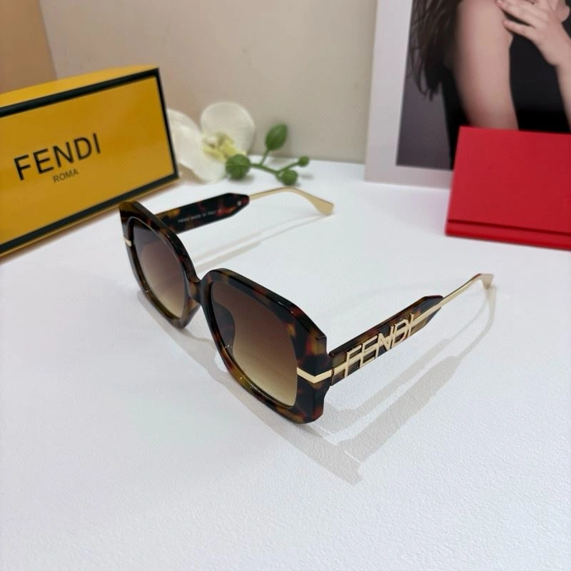 Fendi Sunglasses Chic 279212