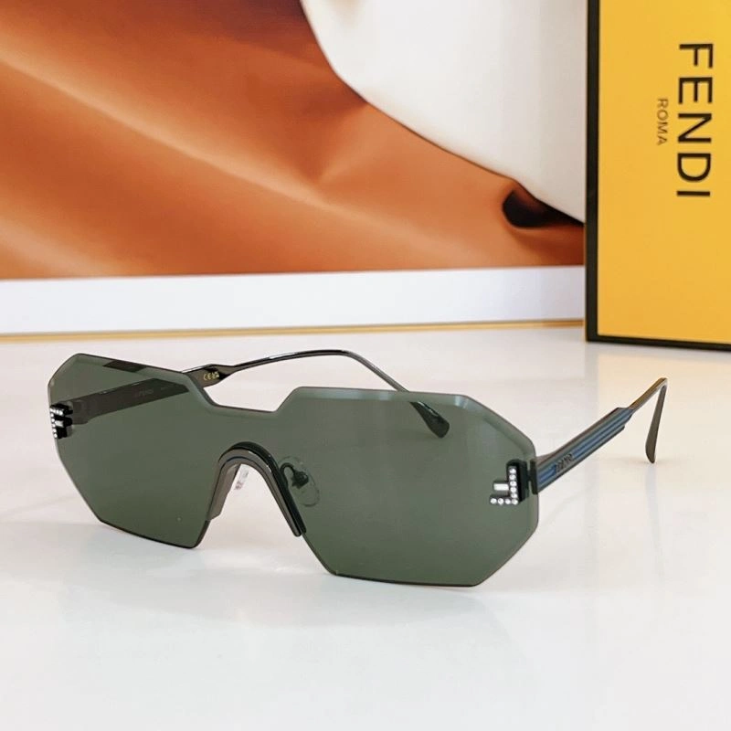 AllSeason Fendi Sunglasses 279214