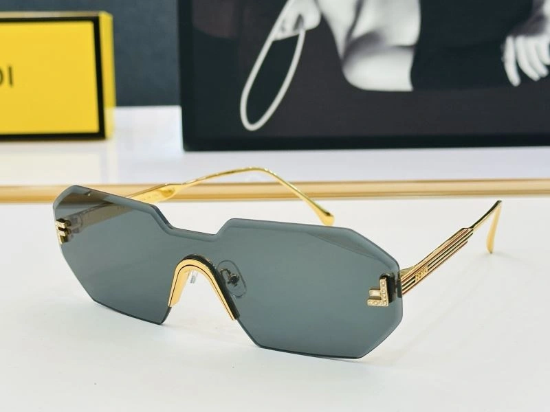 RelaxedFit Fendi Sunglasses 279192