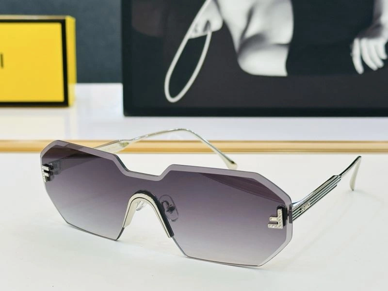 RelaxedFit Fendi Sunglasses 279192