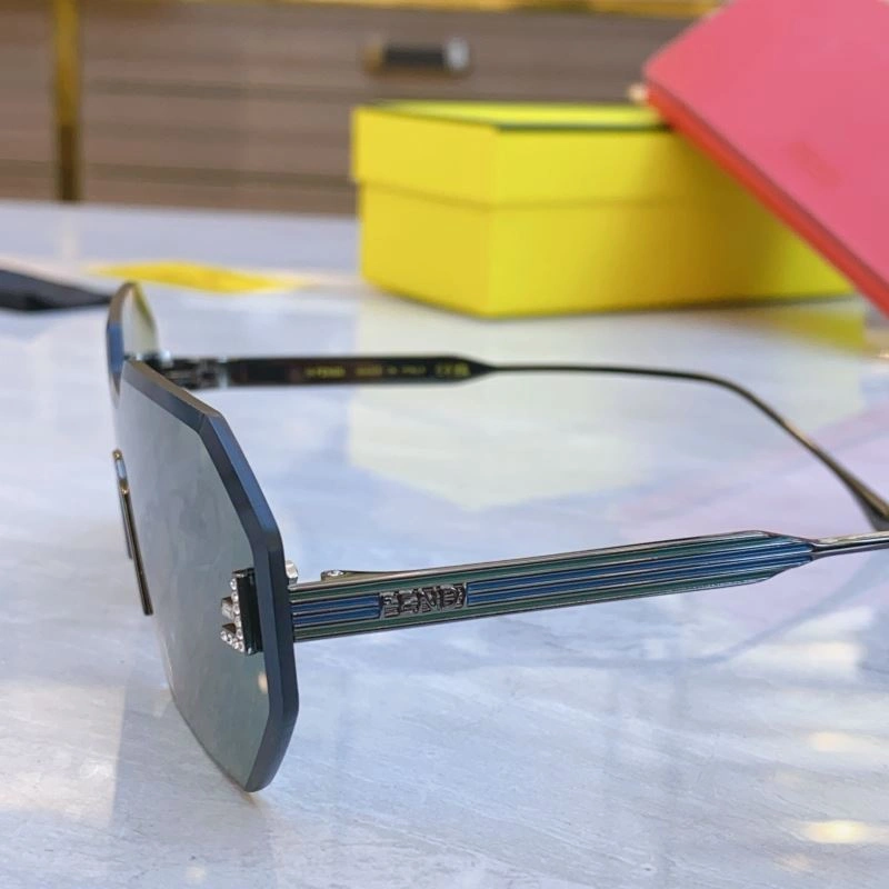Trendsetting Fendi Sunglasses 279193