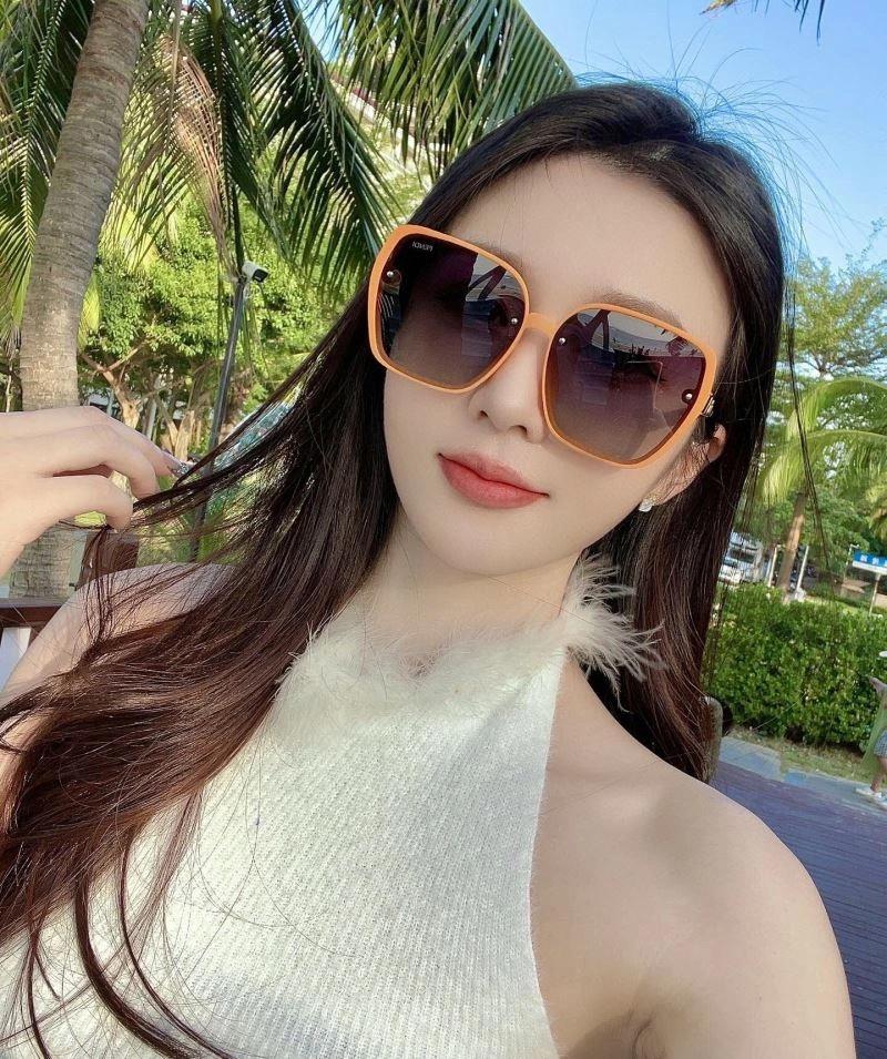 Classic Fendi Sunglasses 279278