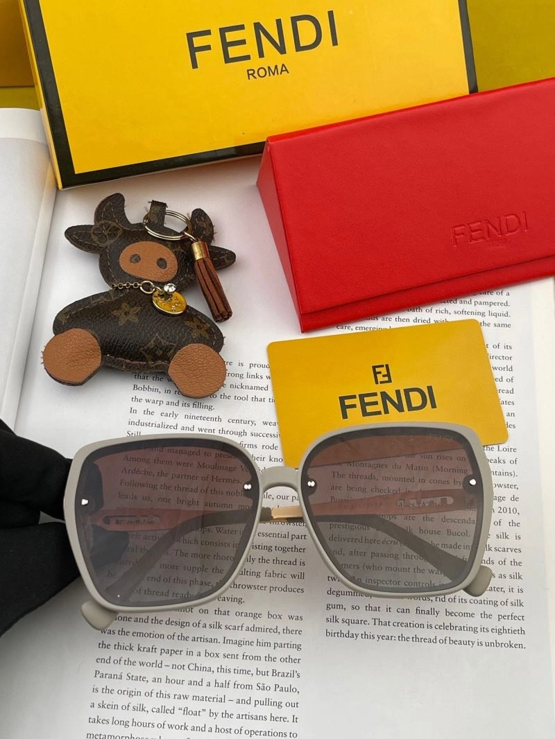 Classic Fendi Sunglasses 279278