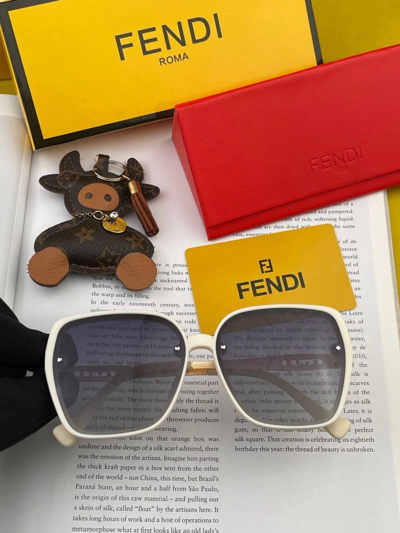 Classic Fendi Sunglasses 279278