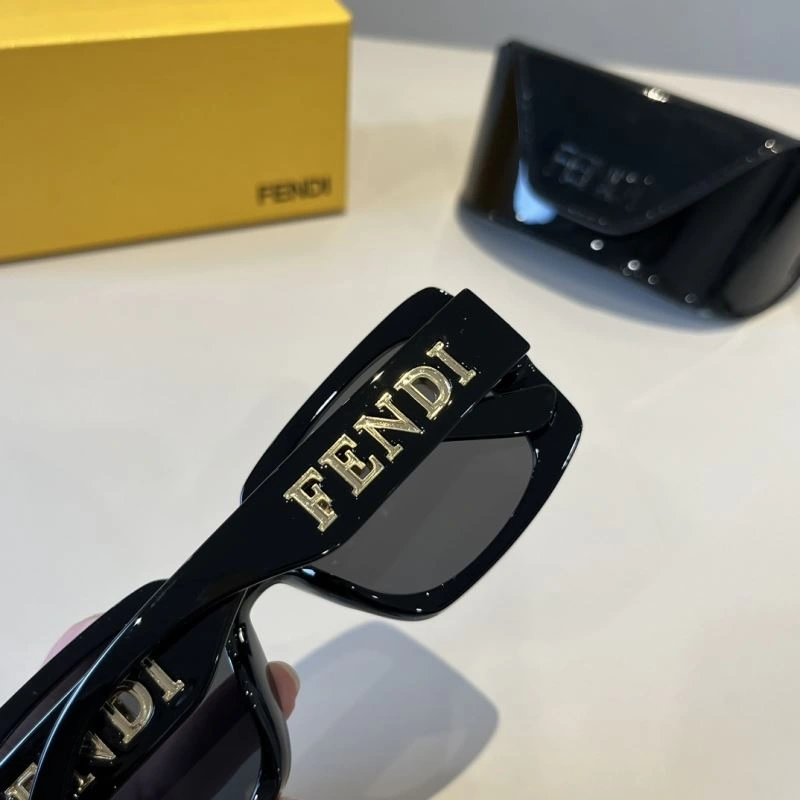SmartChoice Fendi Sunglasses 279282