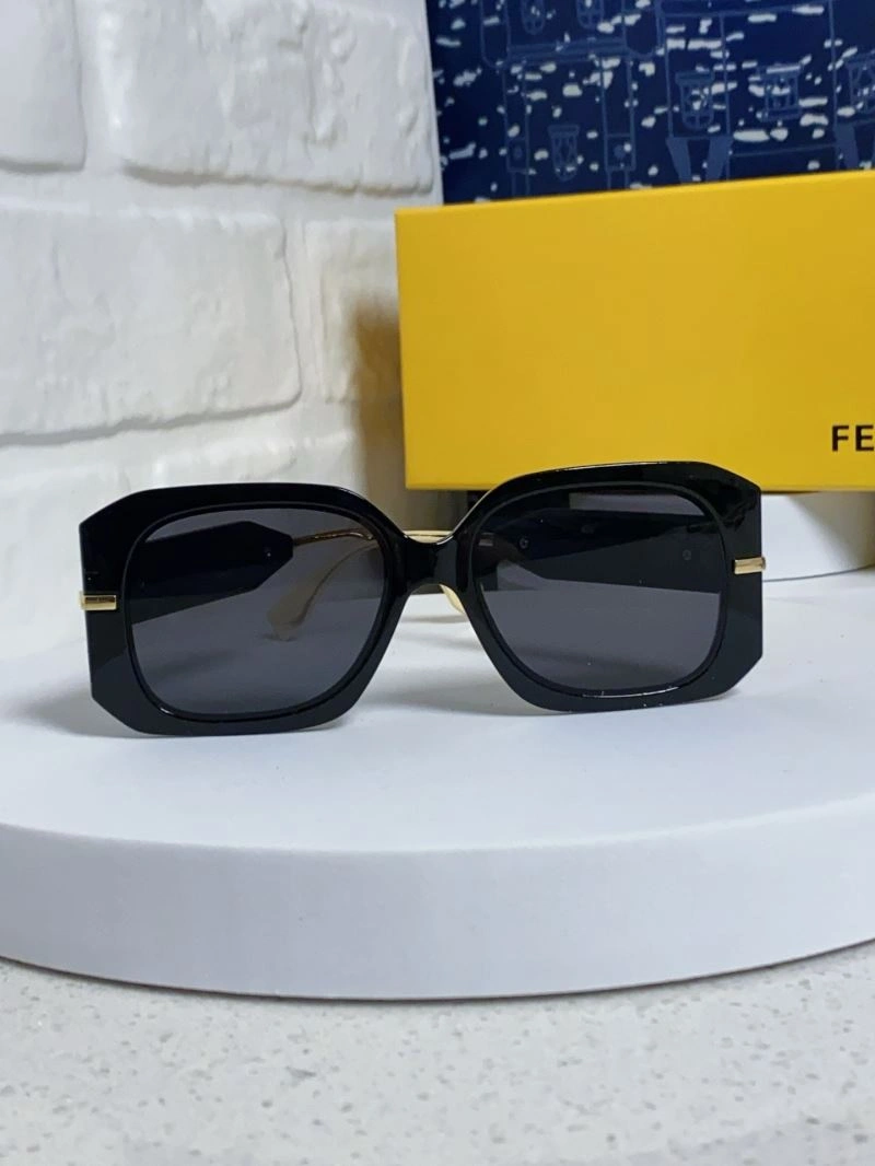 UrbanChic Fendi Sunglasses 279261