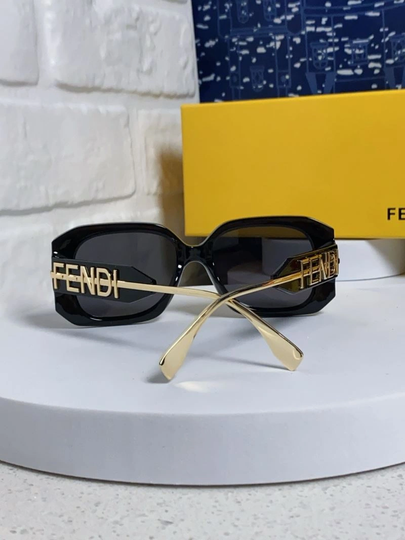 UrbanChic Fendi Sunglasses 279261