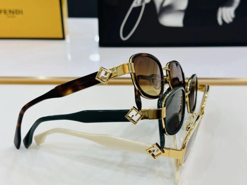 Fashionable Fendi Sunglasses 279249
