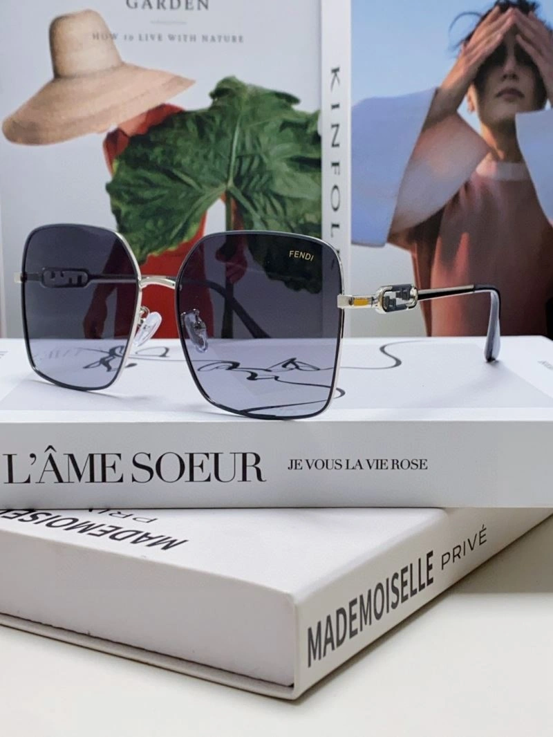 Fendi Sunglasses Unisex 279243