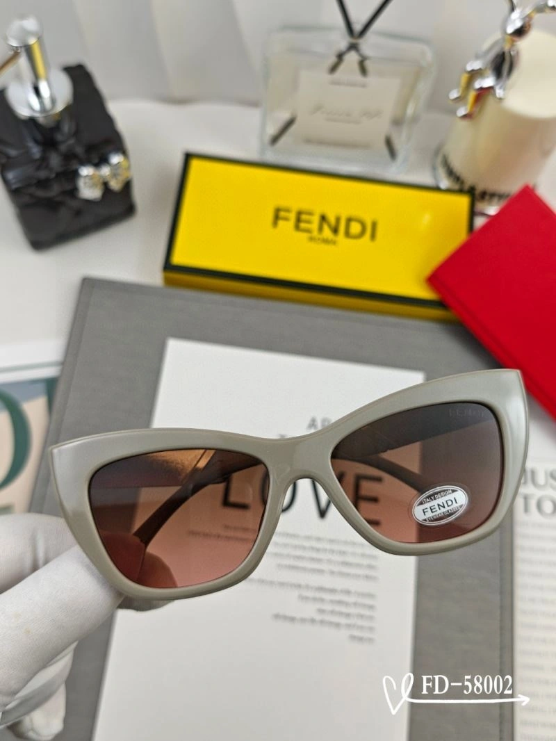 Trendsetting Fendi Sunglasses 279262