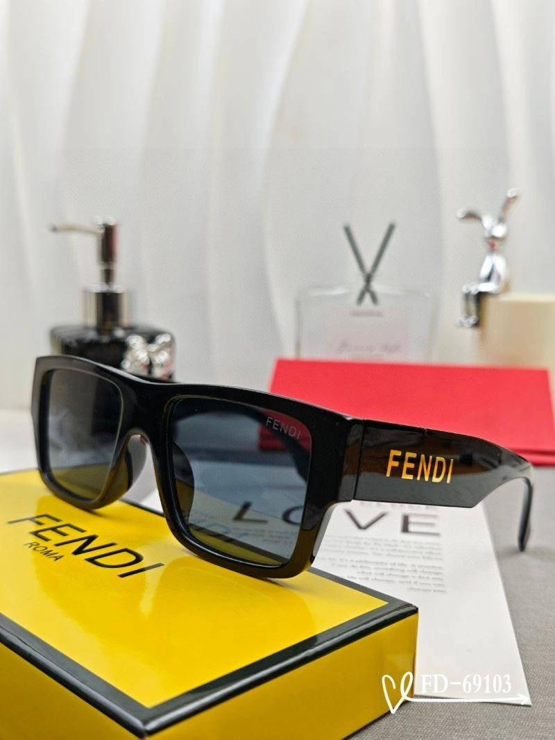 MoistureWicking Fendi Sunglasses 279256