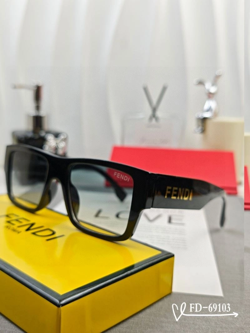 MoistureWicking Fendi Sunglasses 279256