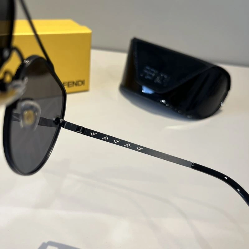 Fendi Sunglasses Attractive 279260