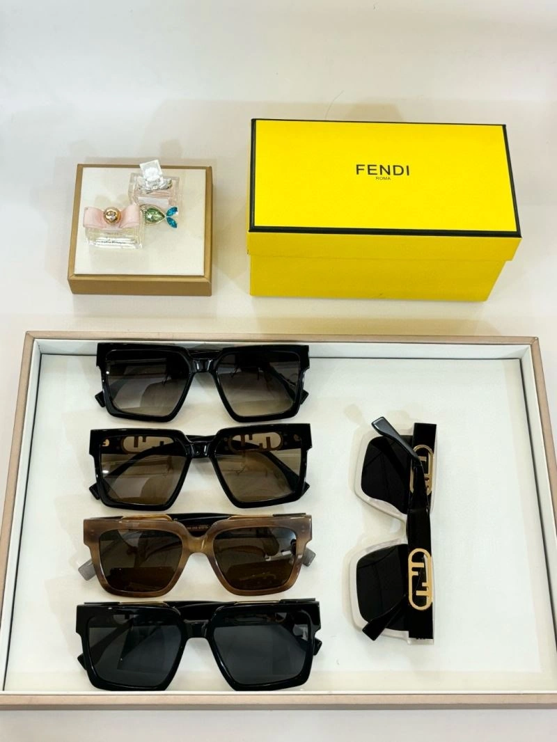 Fendi Sunglasses Vibrant 279353
