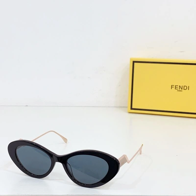Fendi Sunglasses EasyMatch 279350