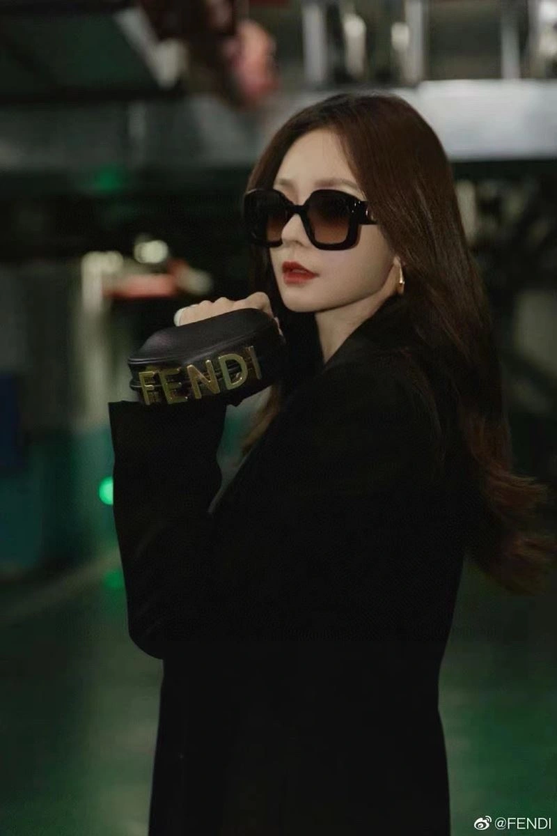 Stretchable Fendi Sunglasses 279324