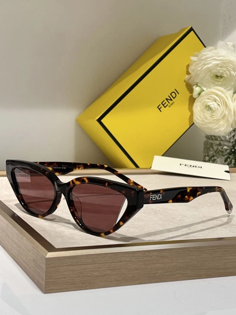Fendi Sunglasses Soft 279345