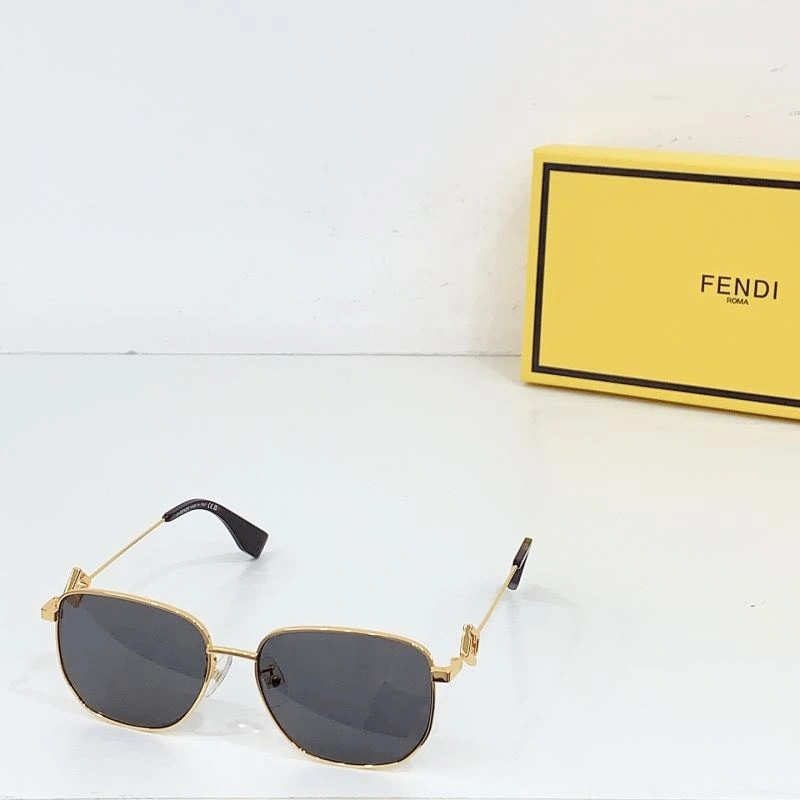 Fendi Sunglasses RelaxedFit 279319