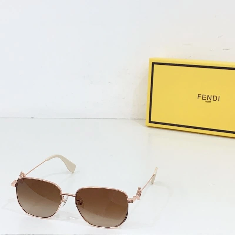 Fendi Sunglasses RelaxedFit 279319